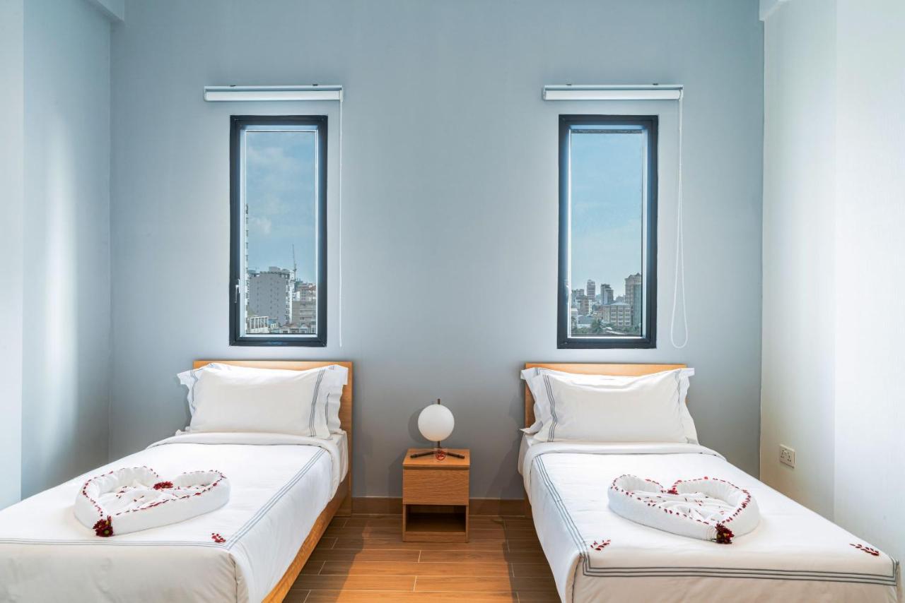 Emerald Hotel Residence พนมเปญ ภายนอก รูปภาพ